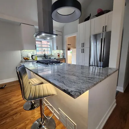 Cozy House 14 Min From O'Hare -Great Area Villa